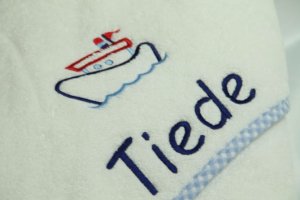 Kapuzenbadetuch Tiede